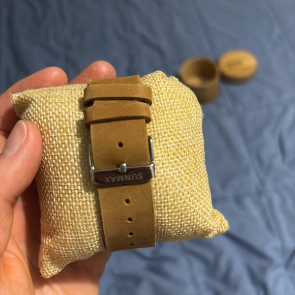 Sunmax Wooden Watch with Case - Picture 4 of 6